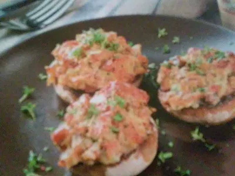 Zapečené šampiňóny plnené nádievkou z údeného tofu od 2 fázy s olejom