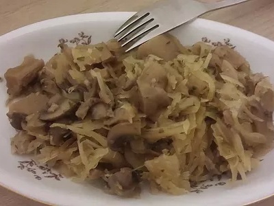 HLIVA S KYSLOU KAPUSTOU